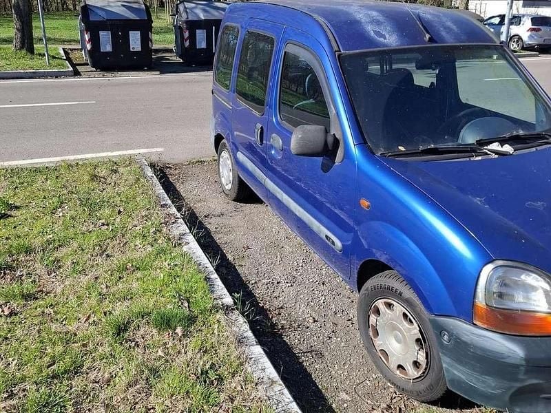 Usata Renault Kangoo 58 CV (42 kW) 1999 Blu/azzurro Monovolume