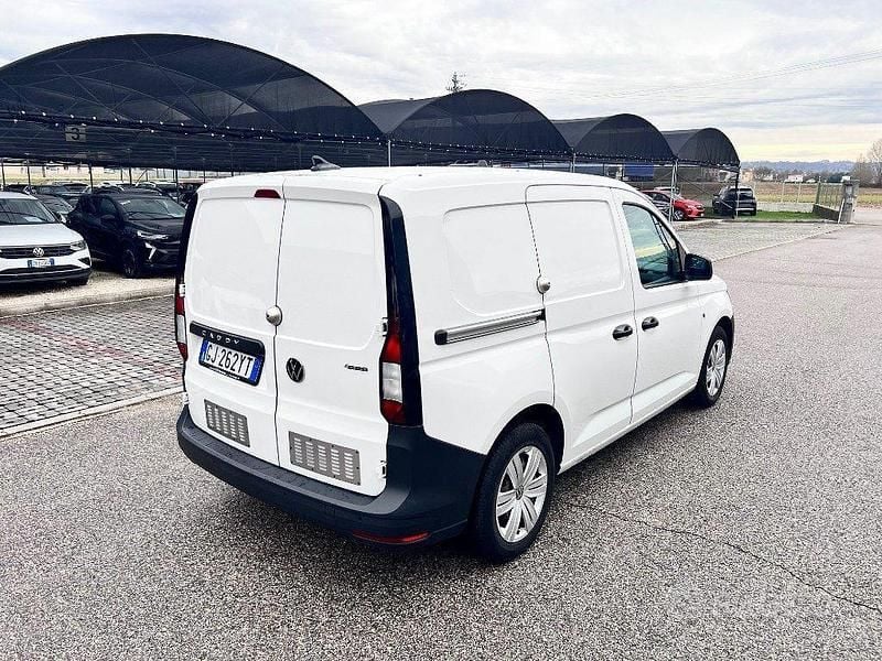 Usata VW Caddy Business 122 CV (89 kW) 2022 Bianco Monovolume
