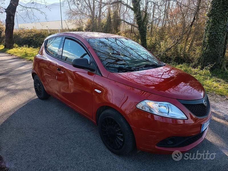 Rosso Usata 2018 Lancia Ypsilon Utilitaria | 4850 € (Super prezzo) - Immagine 1/4