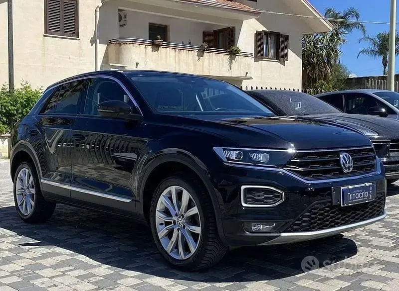 Usata VW T-Roc Advance 150 CV (110 kW) 2020 Nero SUV