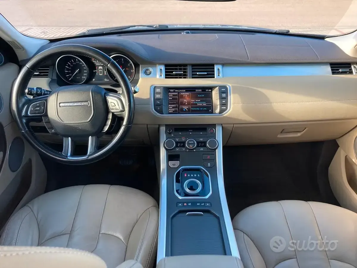 Usata Land Rover Range Rover evoque 190 CV (139 kW) 2012 Grigio SUV