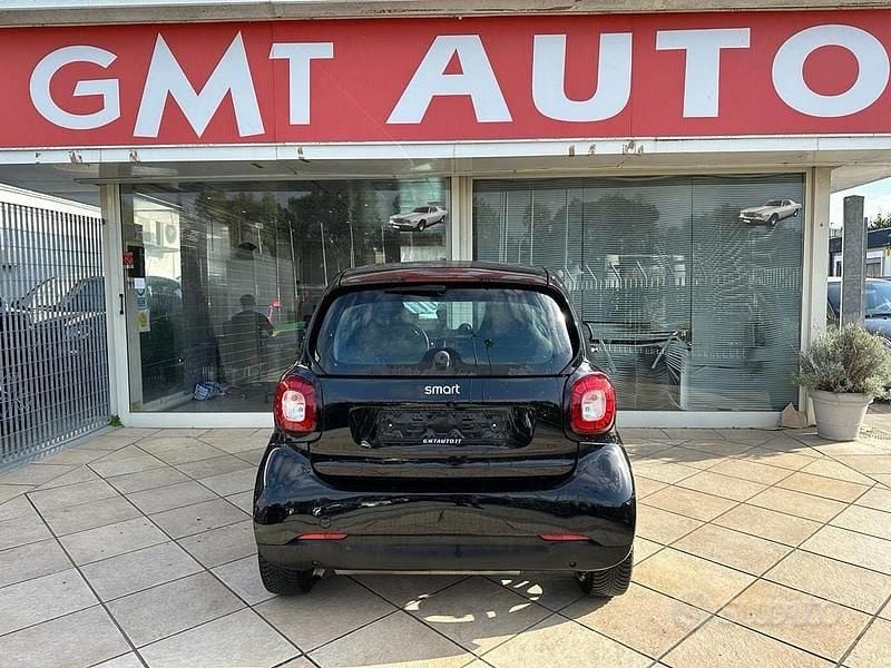Begagnad Smart ForTwo Coupé Passion 90 HK (66 kW) 2016 Svart Halvkombi