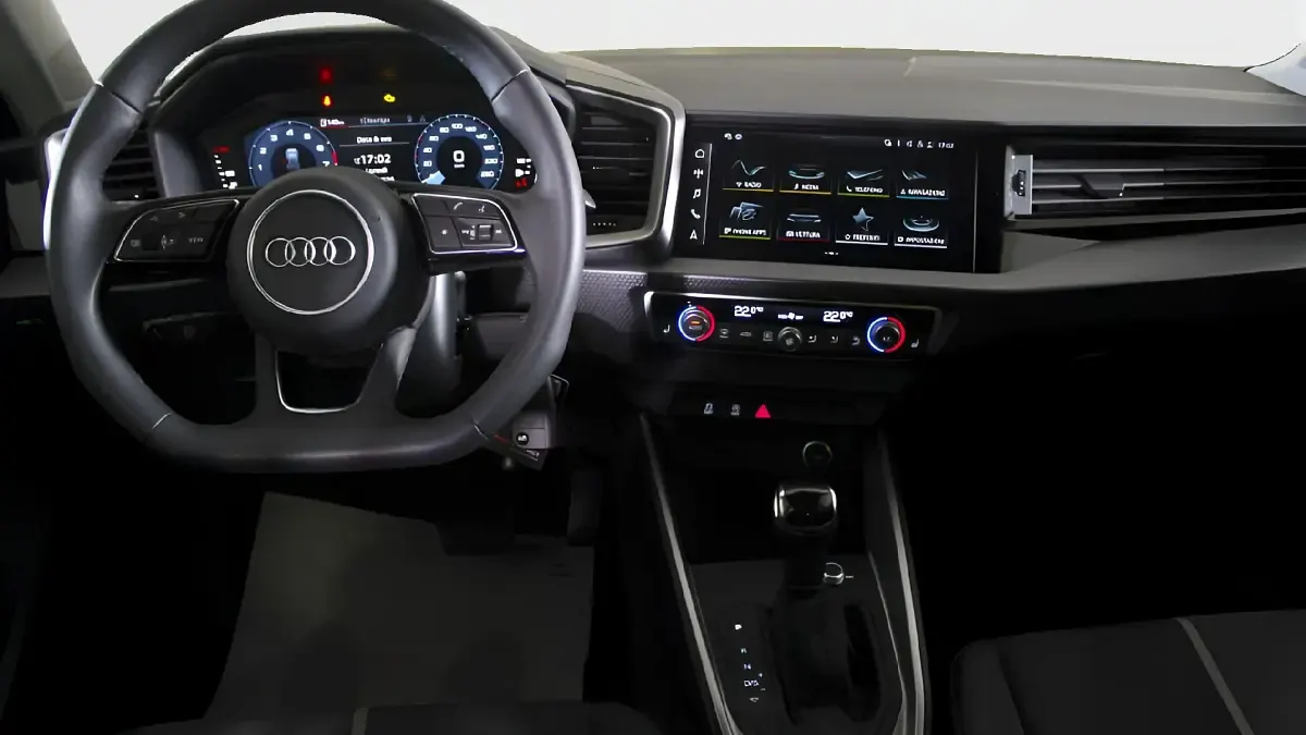 Usata Audi A1 Sportback S-Line 110 CV (80 kW) 2025 A1 nero Utilitaria