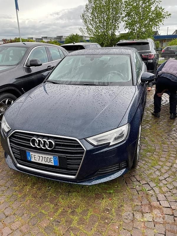 Usata Audi A3 Sportback 110 CV (80 kW) 2016 Blu Utilitaria