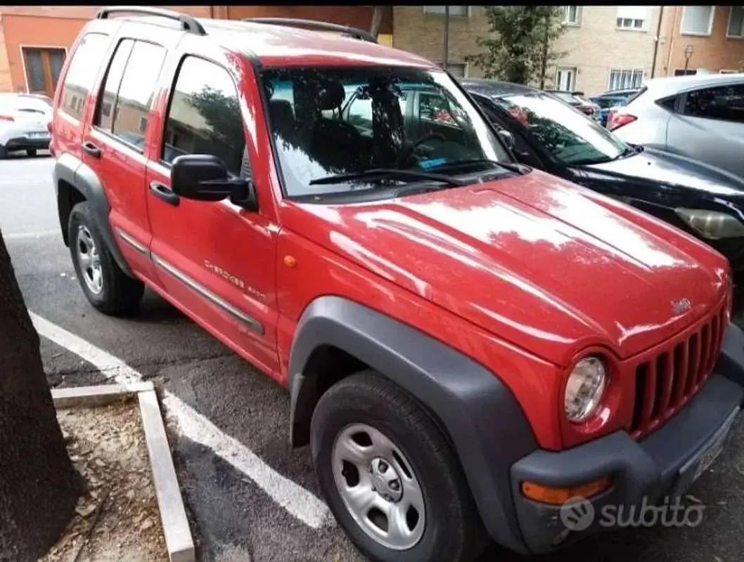 Usata Jeep Cherokee Sport 143 CV (105 kW) 2002 Rosso SUV