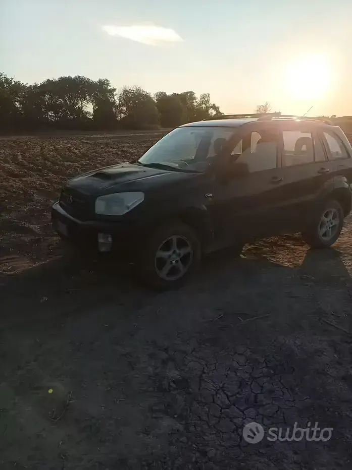 Usata Toyota RAV4 2003 Nero SUV