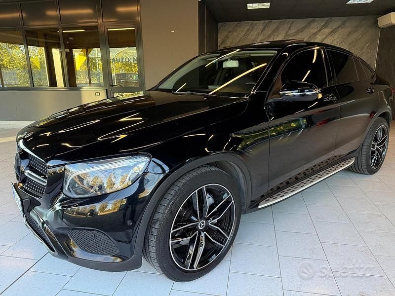 Usata Mercedes GLC220 Premium 169 CV (124 kW) 2017 Nero Coupé