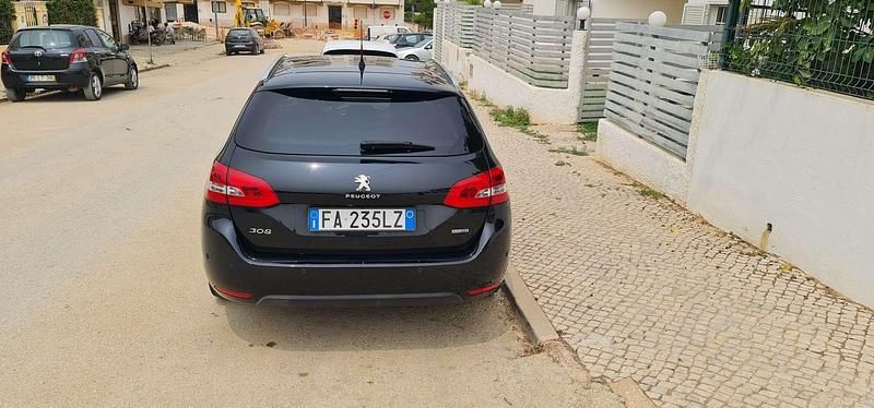 Usata Peugeot 308 Allure 120 CV (88 kW) 2015 Nero Station wagon