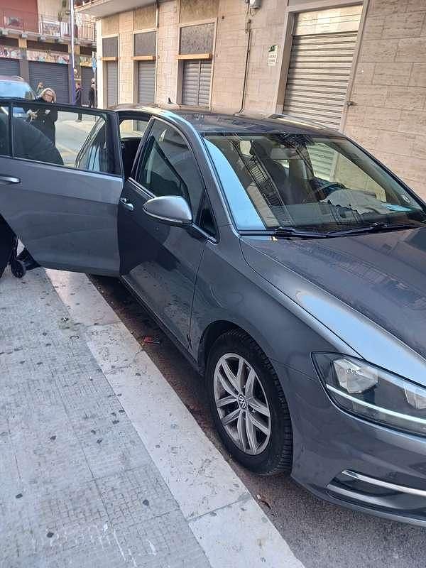 Usata VW Golf VII Business 116 CV (85 kW) 2018 Grigio Berlina