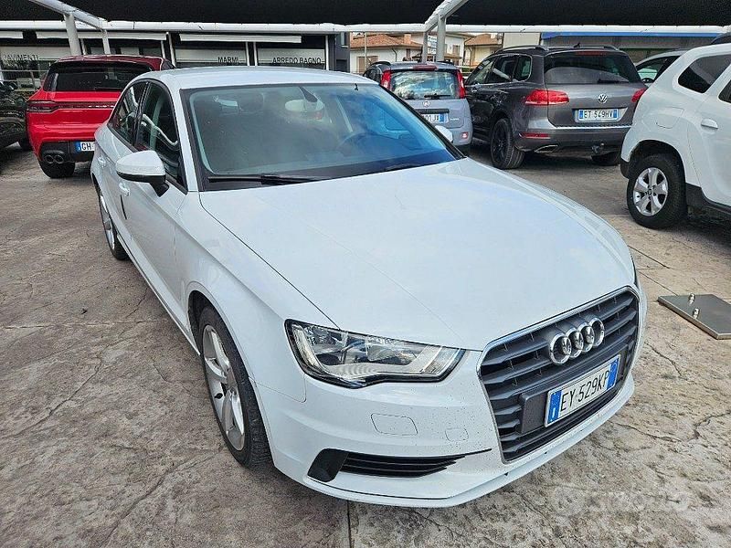 Usata Audi A3 Ambition 125 CV (91 kW) 2015 Bianco pastello Berlina