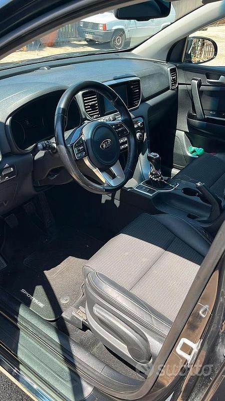 Usata Kia Sportage 116 CV (85 kW) 2020 Nero SUV