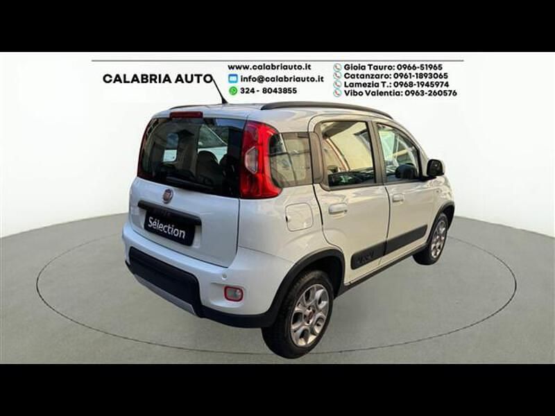 Usata Fiat Panda 4x4 S 75 CV (55 kW) 2014 Bianco Utilitaria