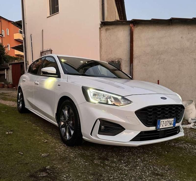 Usata Ford Focus ST-Line 120 CV (88 kW) 2020 Berlina