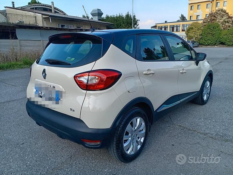 Usata Renault Captur 90 CV (66 kW) 2014 Bianco SUV