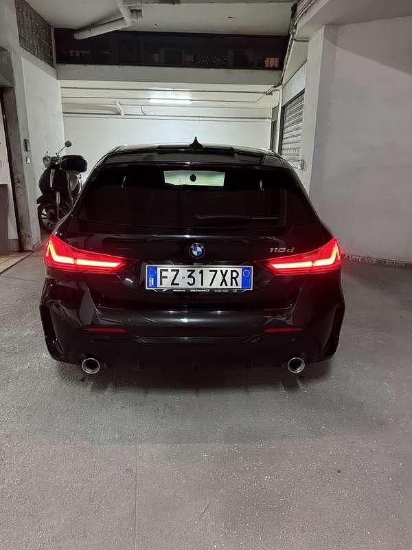Nero Usata 2019 BMW 118 M Sport Due volumi | 23.499 € (Buon prezzo) - Immagine 1/4