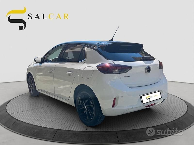 Usata Opel Corsa Elegance 101 CV (74 kW) 2021 Bianco Utilitaria