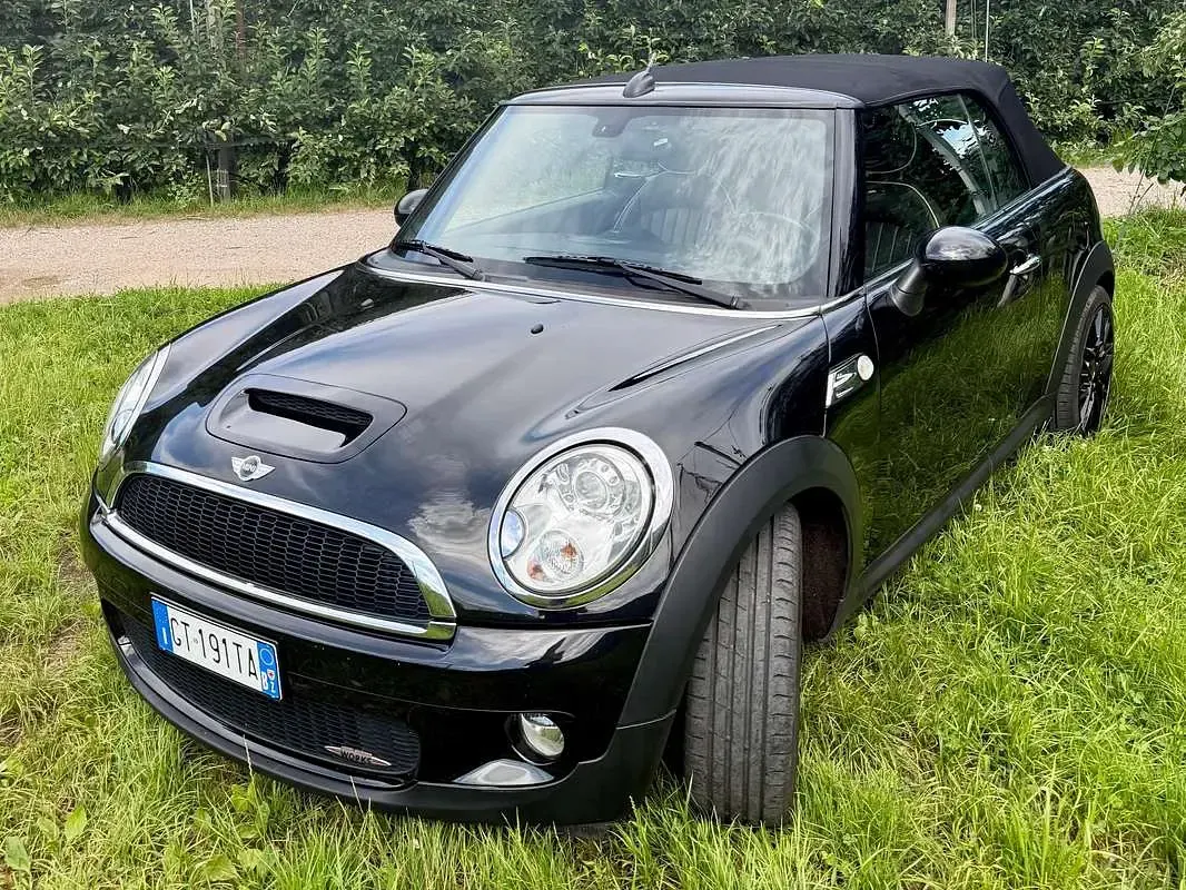 Usata Mini John Cooper Works Cabriolet 211 CV (155 kW) 2009 Nero Cabrio