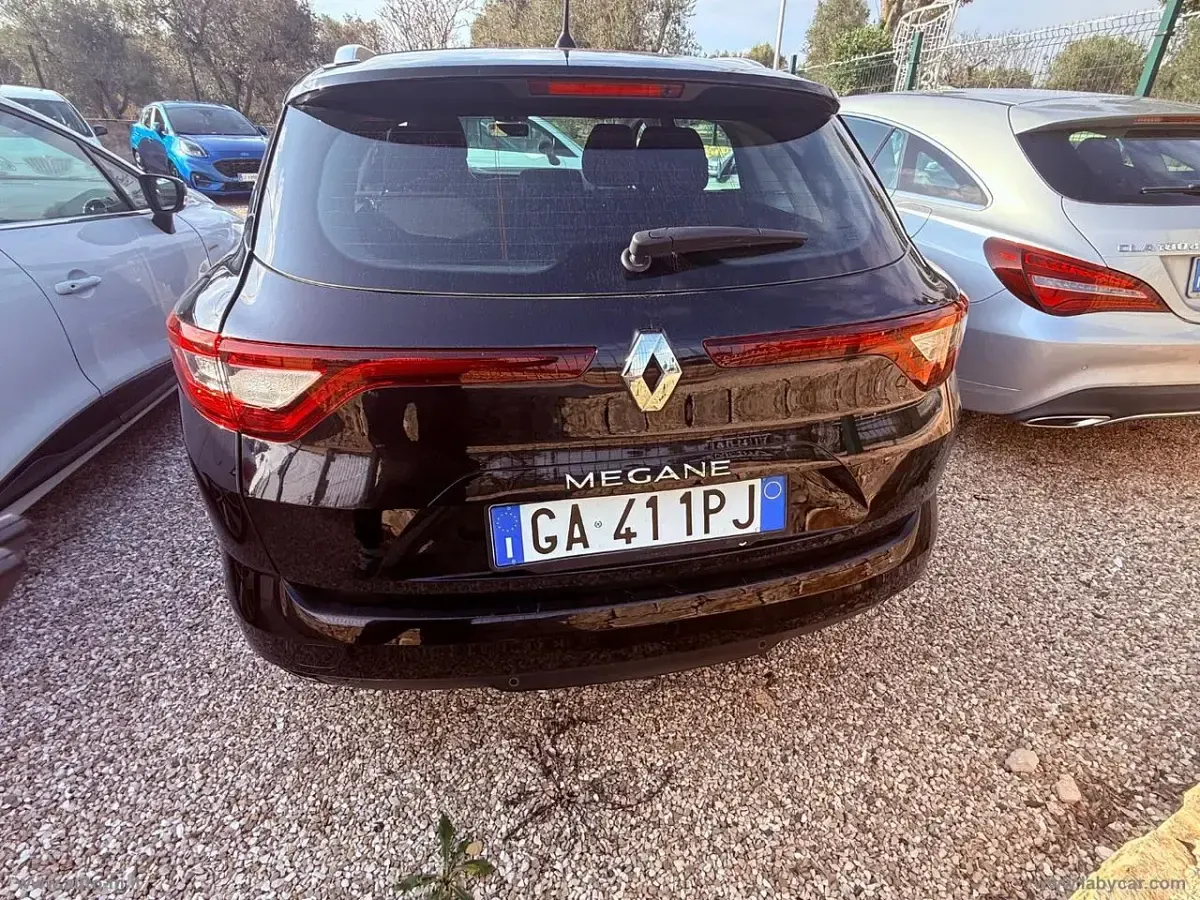 Usata Renault Mégane IV Business 95 CV (69 kW) 2020 Nero