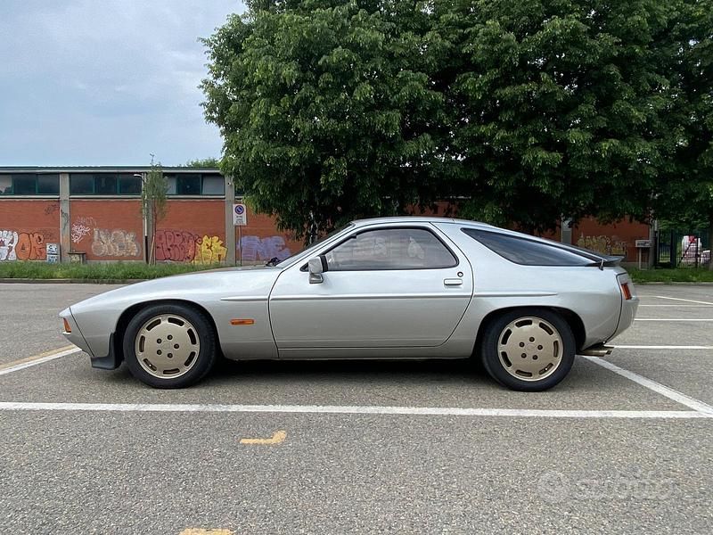 Usata Porsche 928 1982 Grigio Coupé