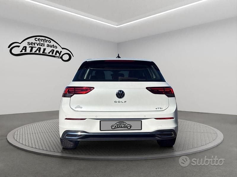 Usata VW Golf VII Executive 150 CV (110 kW) 2021 Bianco Utilitaria