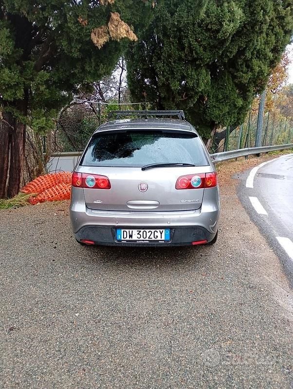Usata Fiat Croma 150 CV (110 kW) 2009 Grigio Station wagon