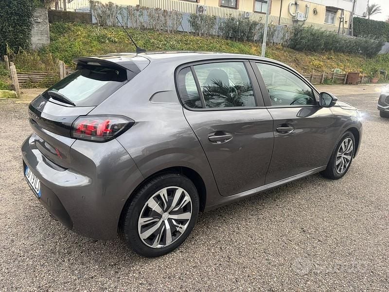 Usata Peugeot 208 75 CV (55 kW) 2021 Utilitaria