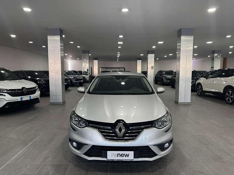 Usata Renault Mégane IV Intens 110 CV (80 kW) 2018 Argento Berlina