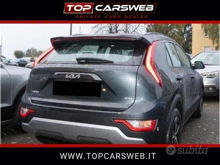 Usata Kia Niro 105 CV (77 kW) 2024 Grigio SUV