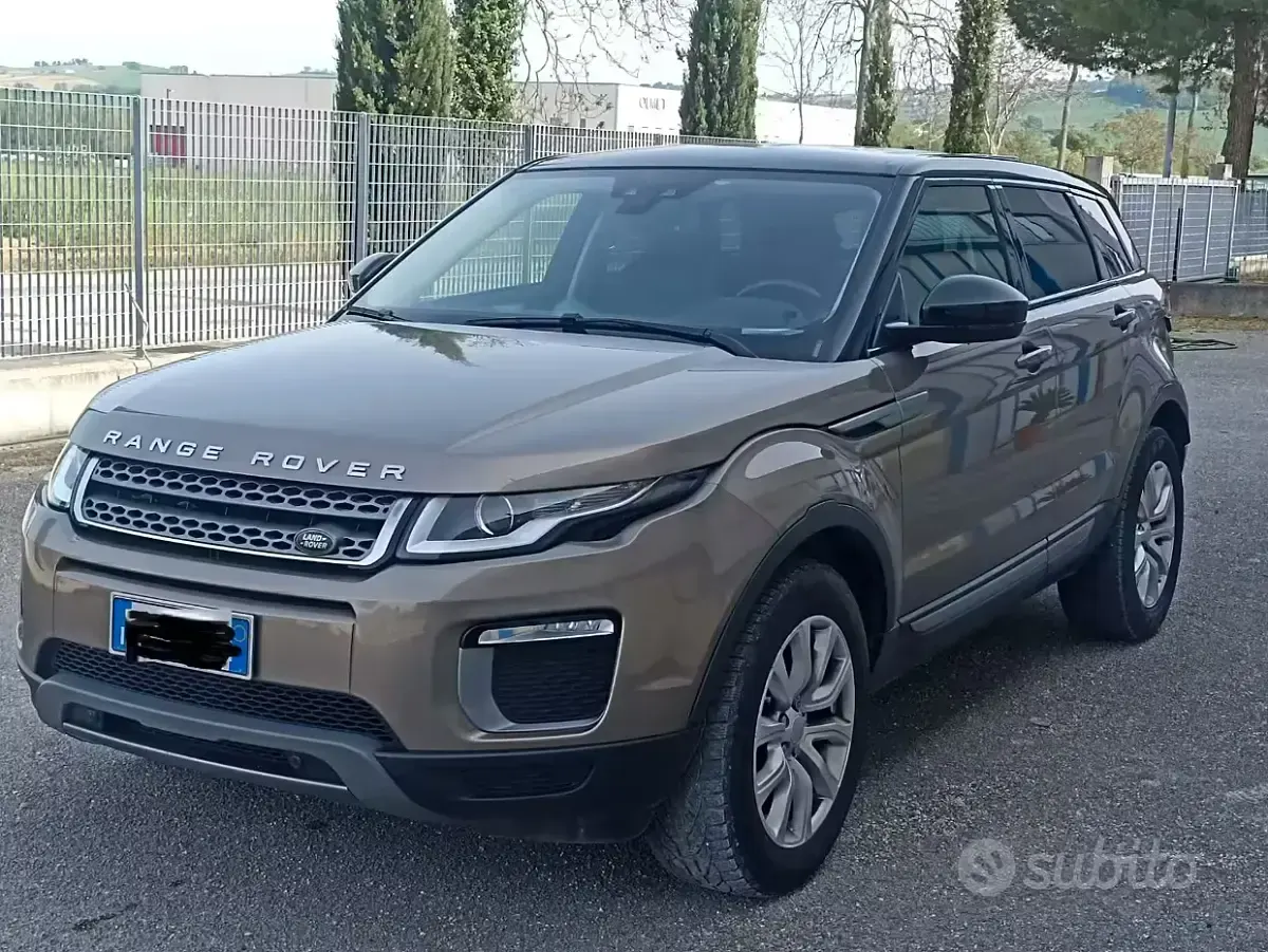 Usata Land Rover Range Rover evoque 163 CV (119 kW) 2017 Marrone SUV