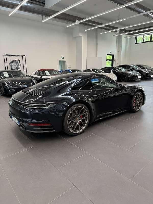 Usata Porsche 992 450 CV (330 kW) 2020 Nero Coupé