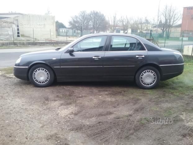 lancia thesis 2.4 jtd 20v executive Retrouvez la consommation, les émission, le co2, le volume du coffre, la longueur et les performances de lancia thesis 2002 et les toutes les caractéristiques de. lancia thesis 2.4 jtd 20v executive Retrouvez la consommation, les émission, le co2, le volume du coffre, la longueur et les performances de lancia thesis 2002 et les toutes les caractéristiques de.