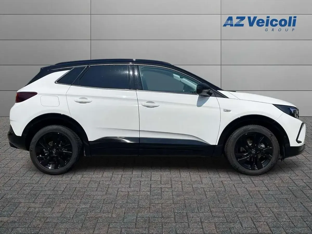 Usata Opel Grandland X GS Line 131 CV (96 kW) 2022 Bianco SUV