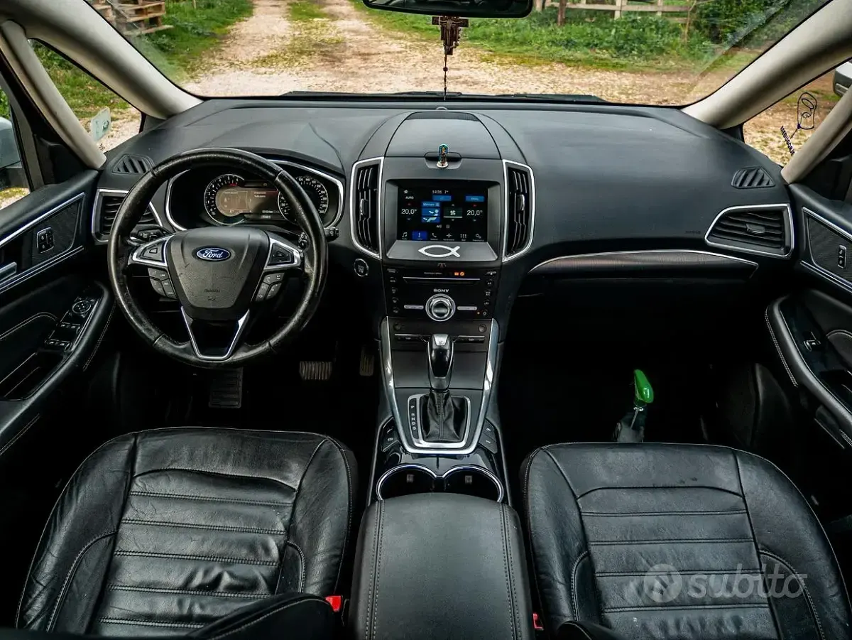 Usata Ford Galaxy 180 CV (132 kW) 2017 Grigio Monovolume