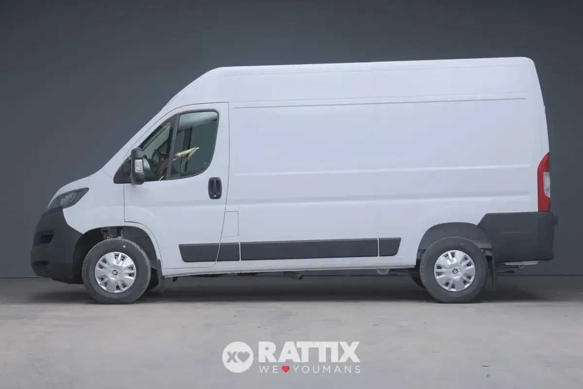 Nuova Peugeot Boxer 120 CV (88 kW) 2025 Bianco icy Furgone