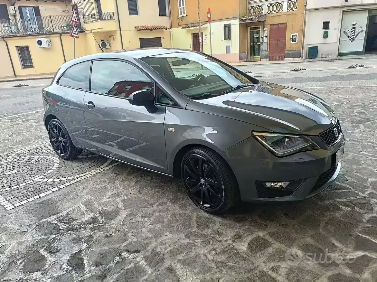 Usata Seat Ibiza 75 CV (55 kW) 2016 Berlina