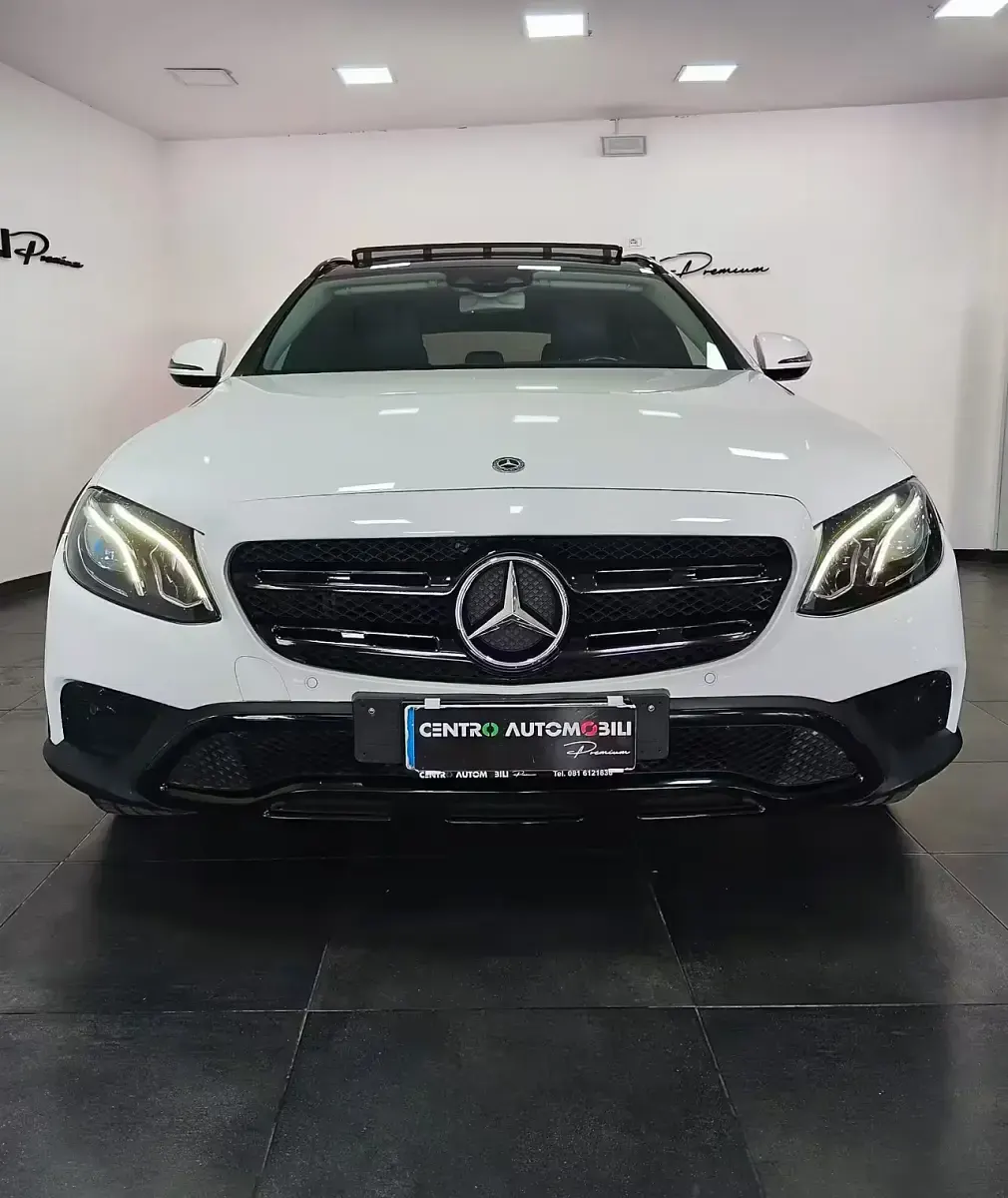Usata Mercedes E220 Premium Plus 194 CV (142 kW) 2017 Bianco Berlina
