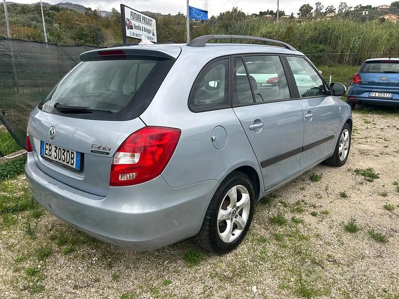 Usata Skoda Fabia GreenLine 75 CV (55 kW) 2010 Blu Station wagon