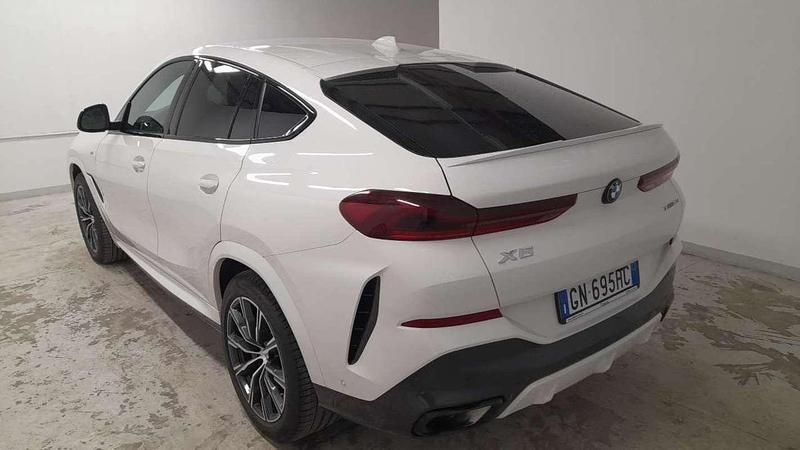 Usata BMW X6 M Sport 286 CV (210 kW) 2023 Bianco SUV