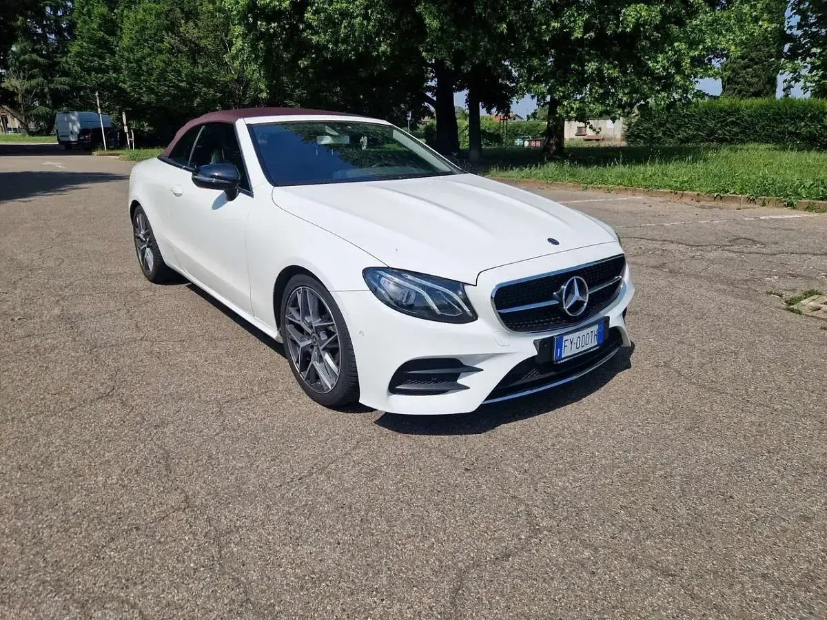 Usata Mercedes E220 Business 194 CV (142 kW) 2018 Bianco Cabrio