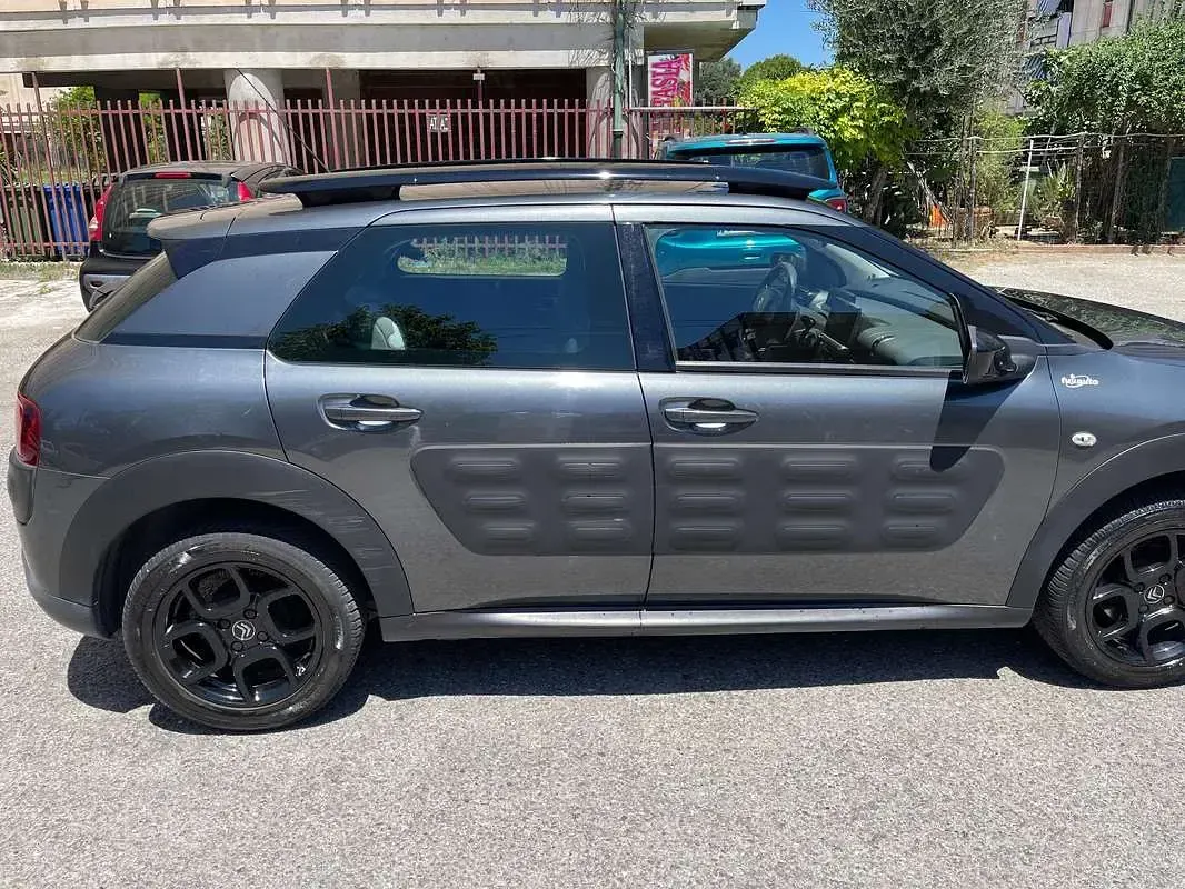 Usata Citroën C4 Live 75 CV (55 kW) 2016 Nero SUV