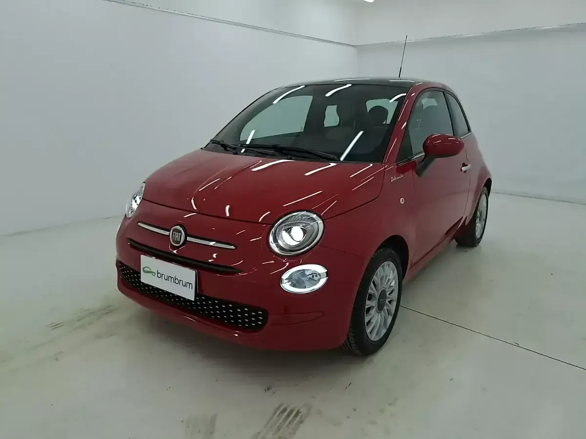 Usata Fiat 500 Dolcevita 70 CV (51 kW) 2022 Rossorosso Utilitaria