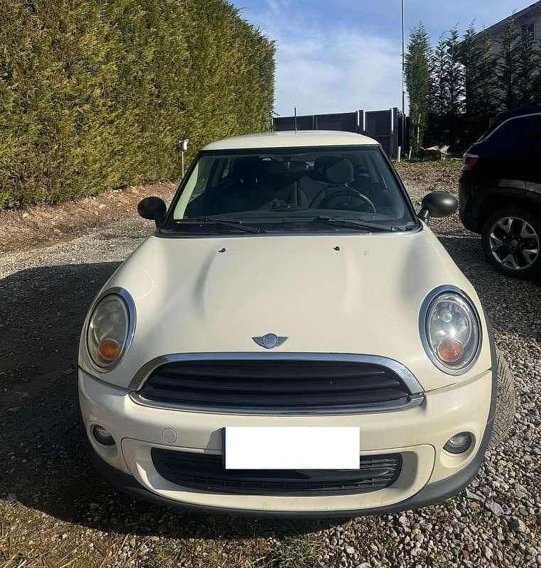 Usata Mini ONE 75 CV (55 kW) 2011 Utilitaria