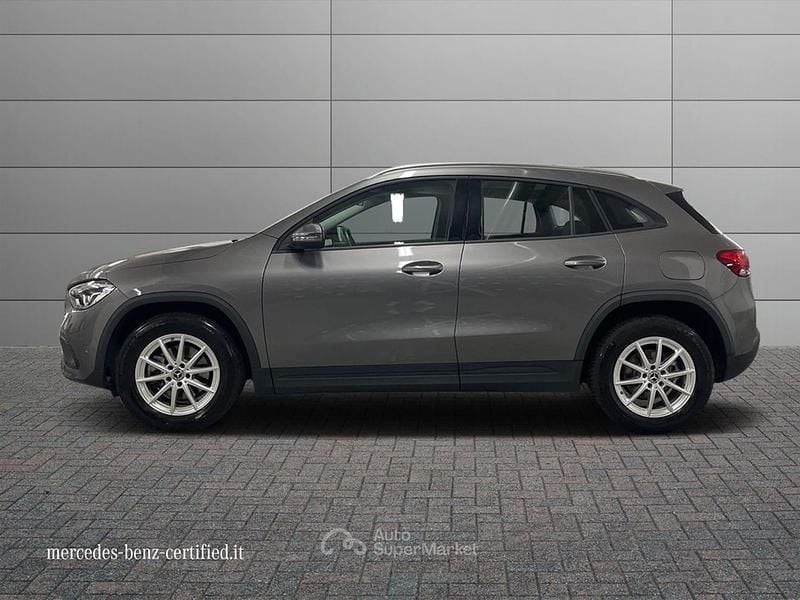 Occasion Mercedes GLA200 Business 150 ch (110 kW) 2022 Gris SUV