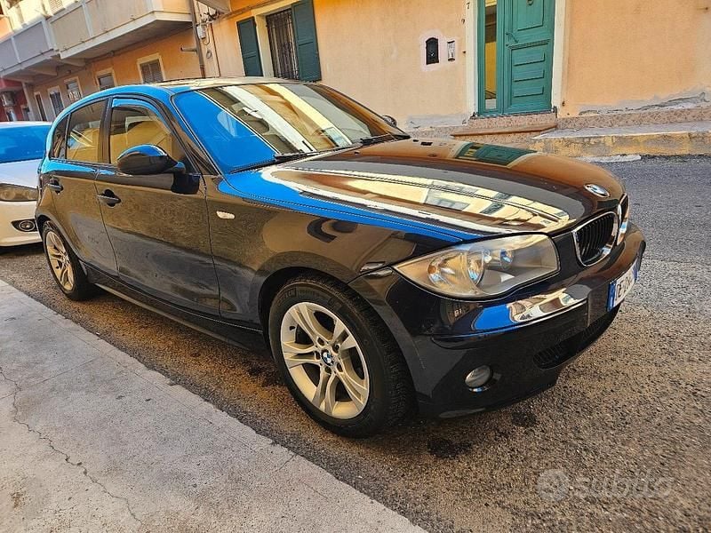 Usata BMW 118 122 CV (89 kW) 2006 Utilitaria
