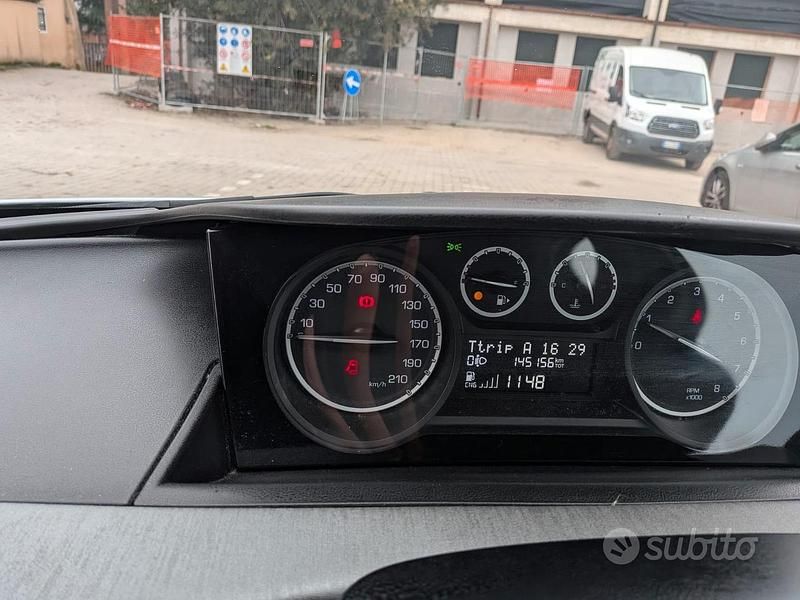 Usata Lancia Ypsilon Silver 2014 Grigio Utilitaria