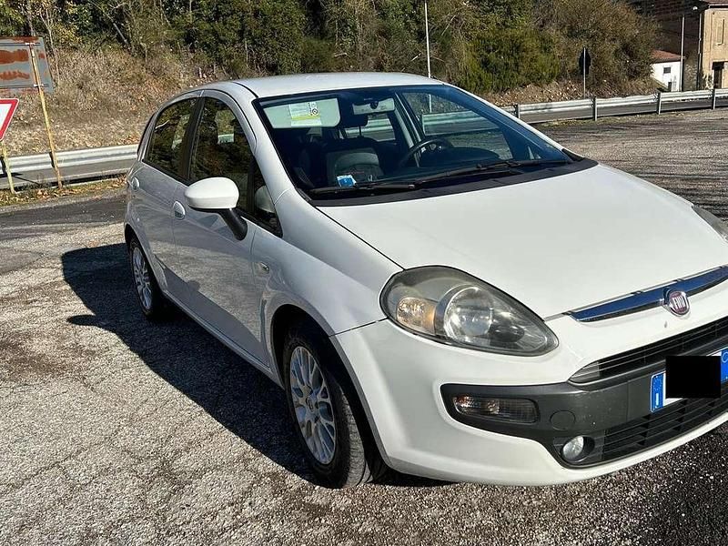 Usata Fiat Punto Evo Emotion 95 CV (69 kW) 2011 Bianco Utilitaria
