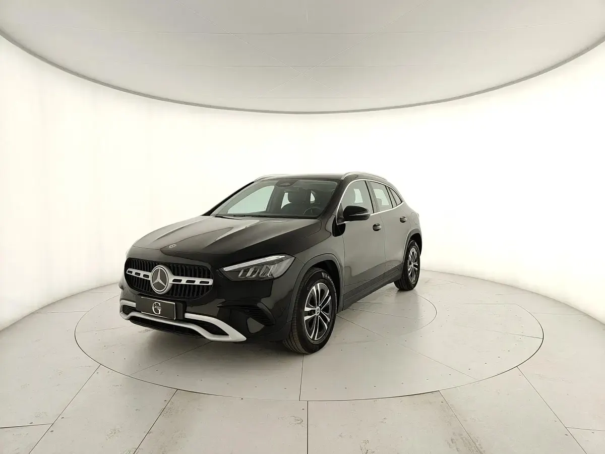 Usata Mercedes GLA180 Advanced 116 CV (85 kW) 2025 SUV