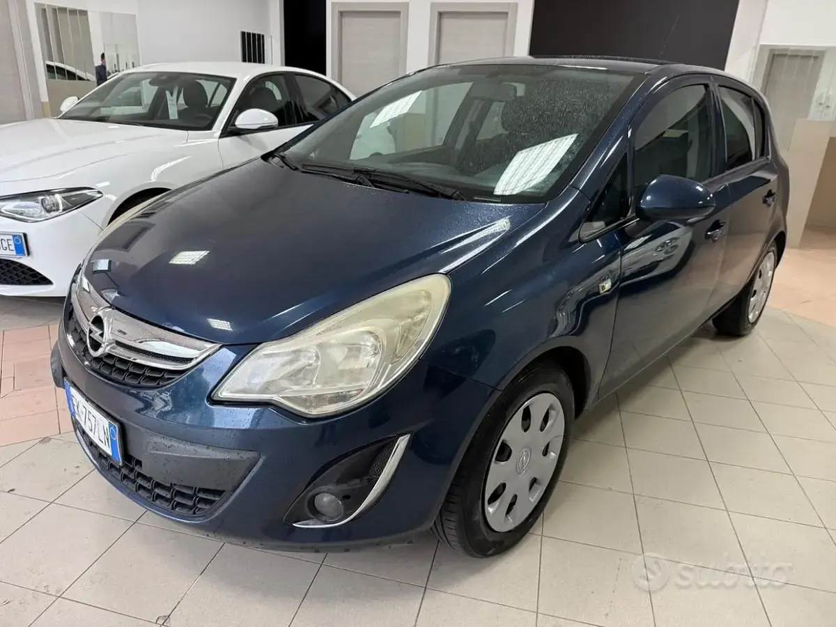 Usata Opel Corsa 75 CV (55 kW) 2012 Blu Utilitaria