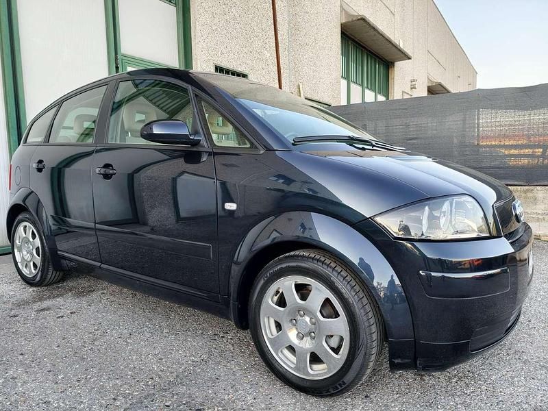 Usata Audi A2 Ambiente 75 CV (55 kW) 2003 Blu Utilitaria