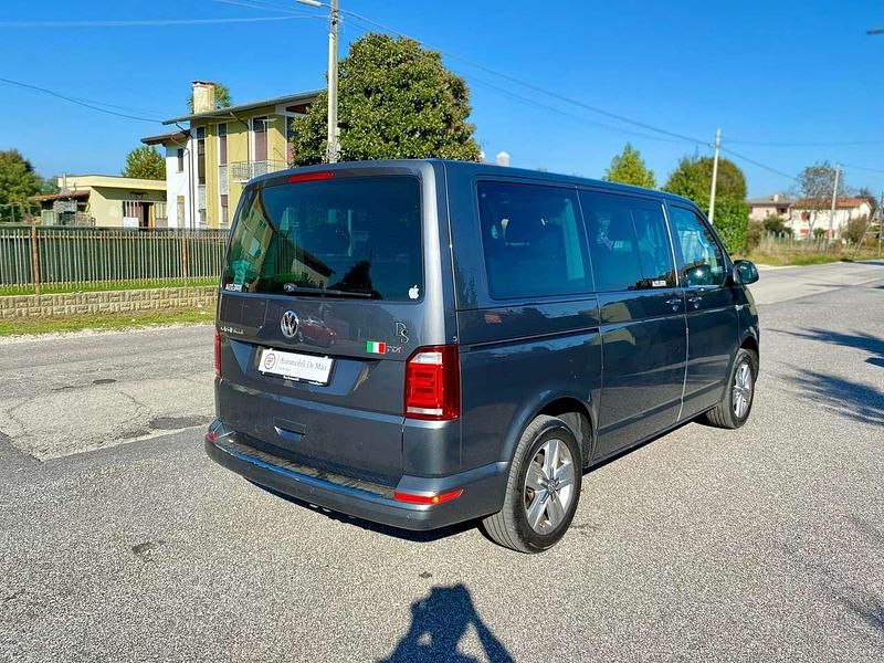 Occasion VW Caravelle 150 ch (110 kW) 2017 Gris Van
